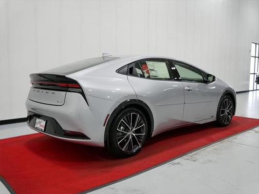 2025 Toyota Prius XLE