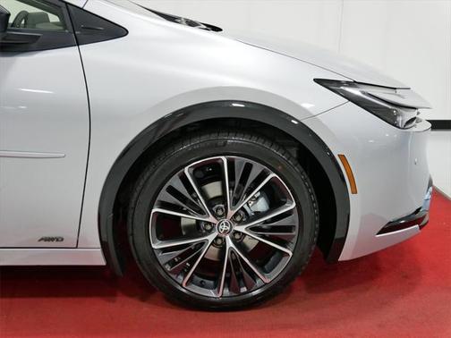 2025 Toyota Prius XLE