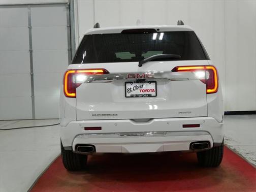 2022 GMC Acadia Denali