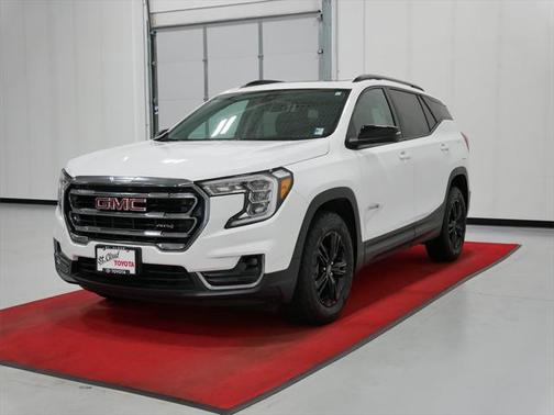 2024 GMC Terrain AWD AT4
