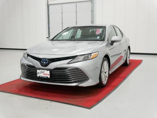Celestial Silver Metallic 2020 Toyota Camry Hybrid XLE