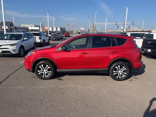 2017 Toyota RAV4 LE