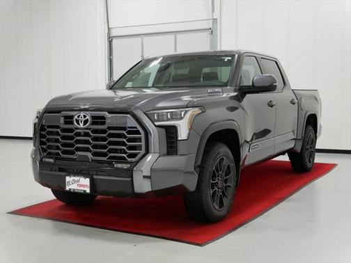 2025 Toyota Tundra Hybrid Platinum