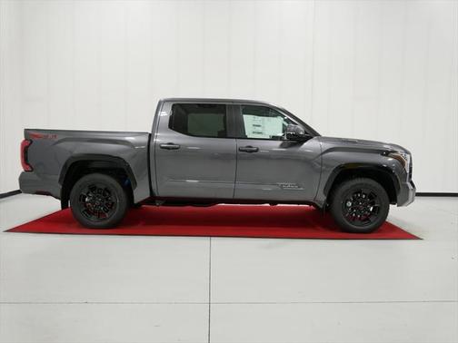 2025 Toyota Tundra Hybrid Platinum