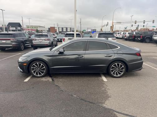 2021 Hyundai SONATA Limited