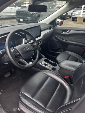 Agate Black Metallic 2024 Ford Escape Platinum