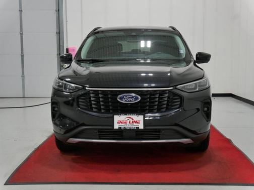 Agate Black Metallic 2024 Ford Escape Platinum