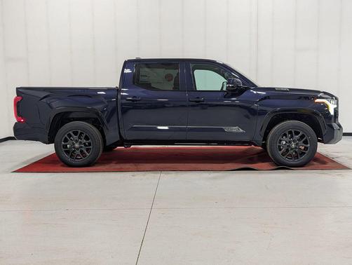 2026 Toyota Tundra Hybrid Platinum