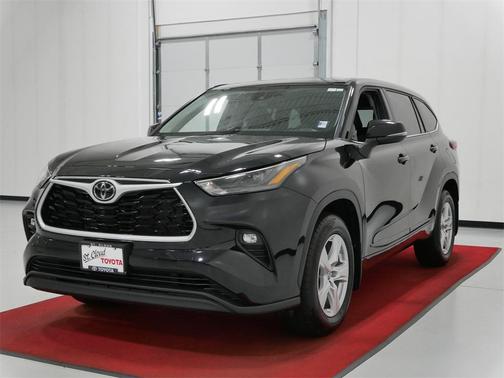 2022 Toyota Highlander LE