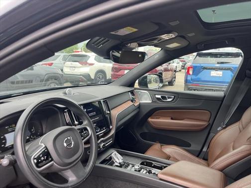 2021 Volvo XC60 Recharge Plug-In Hybrid T8 Inscription
