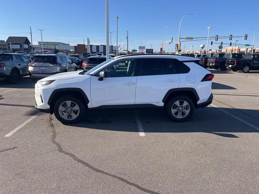 2024 Toyota RAV4 Hybrid LE