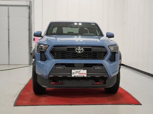 2026 Toyota Tacoma Hybrid TRD Off Road