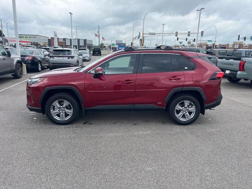 2024 Toyota RAV4 Hybrid XLE