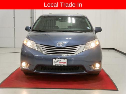 Shoreline Mist 2017 Toyota Sienna XLE Premium