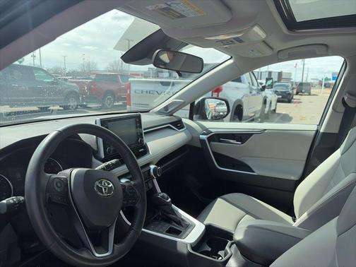 Magnetic Gray Metallic 2021 Toyota RAV4 XLE Premium