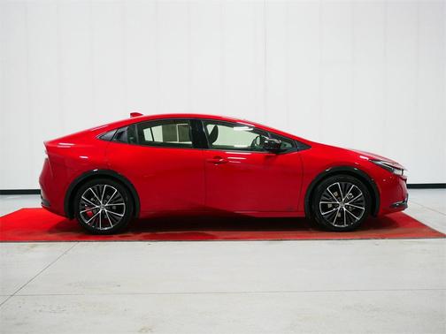 2023 Toyota Prius XLE