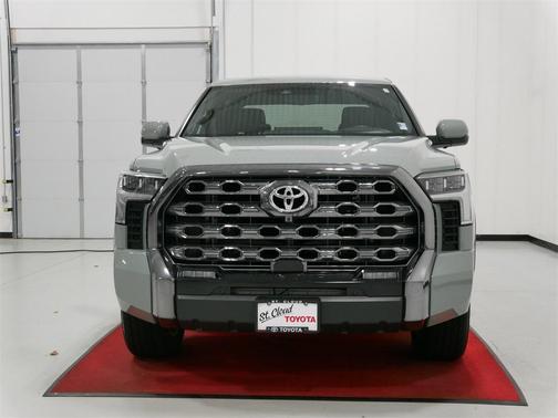 2025 Toyota Tundra Hybrid Platinum