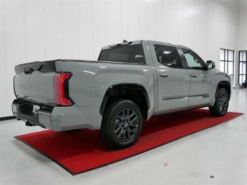 2025 Toyota Tundra Hybrid Platinum