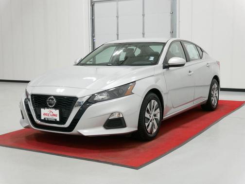 2022 Nissan Altima S FWD