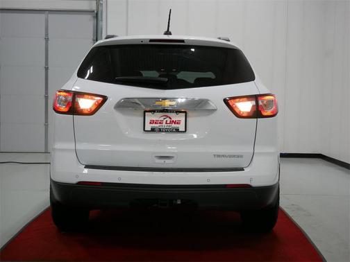 2017 Chevrolet Traverse 2LT