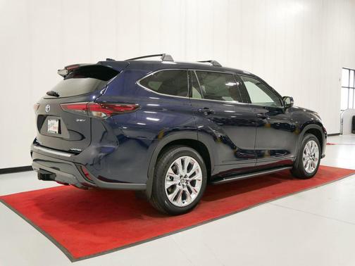 Blueprint 2026 Toyota Highlander Hybrid Limited