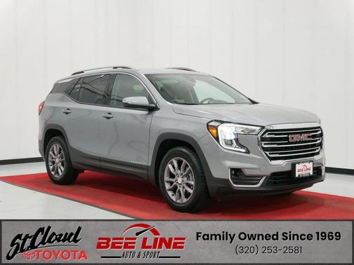 Sterling Metallic 2024 GMC Terrain SLT