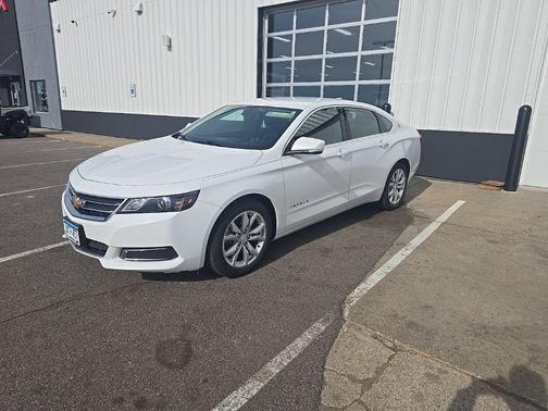 Summit White 2016 Chevrolet Impala LT