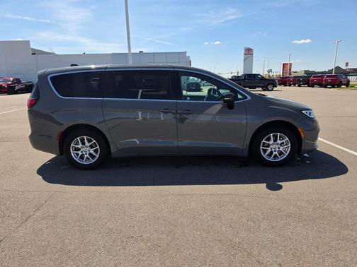 Gray Clearcoat 2025 Chrysler Pacifica L