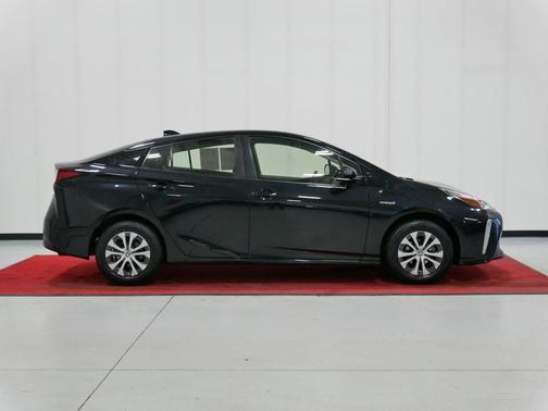 2020 Toyota Prius XLE