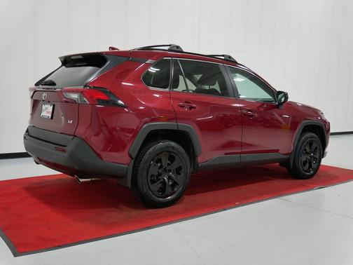 Ruby Flare Pearl 2019 Toyota RAV4 LE