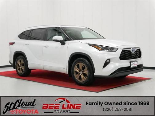 2023 Toyota Highlander Hybrid XLE