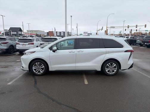 2024 Toyota Sienna Limited