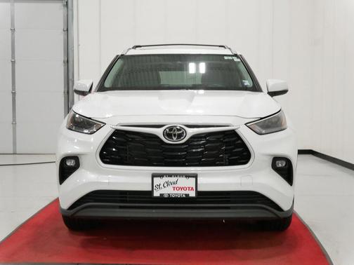 Wind Chill Pearl 2025 Toyota Highlander XLE