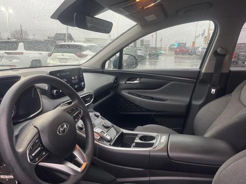 2021 Hyundai SANTA FE SE