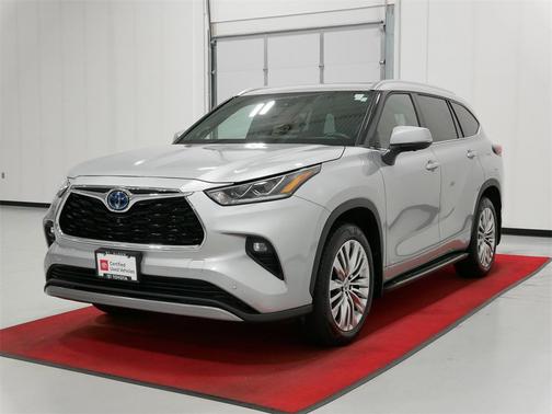 2024 Toyota Highlander Hybrid Platinum