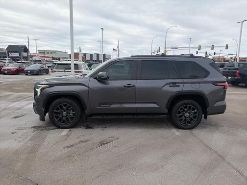 2024 Toyota Sequoia Platinum