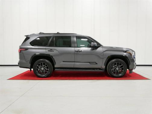2024 Toyota Sequoia Platinum