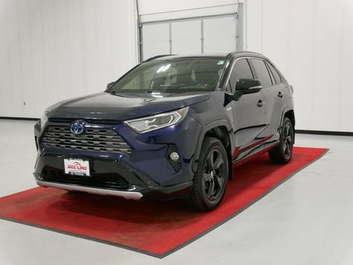 2020 Toyota RAV4 Hybrid SE
