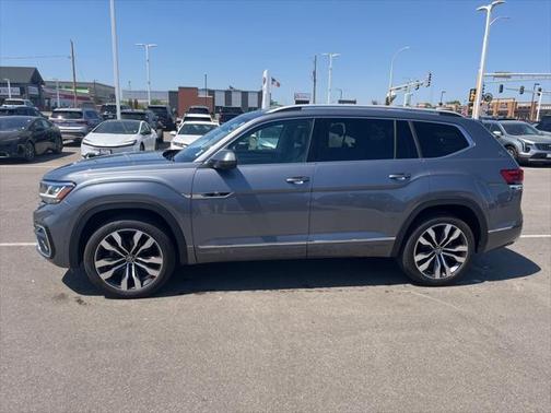 2022 Volkswagen Atlas 3.6L SEL Premium