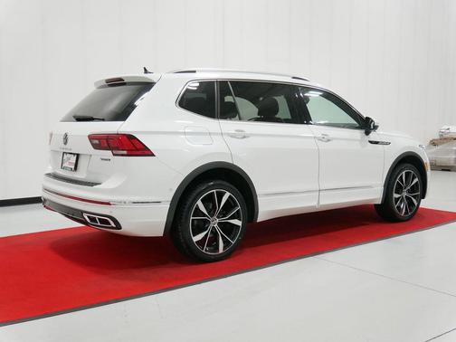 2022 Volkswagen Tiguan 2.0T SEL R-Line 4MOTION