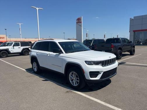 2023 Jeep Grand Cherokee Laredo