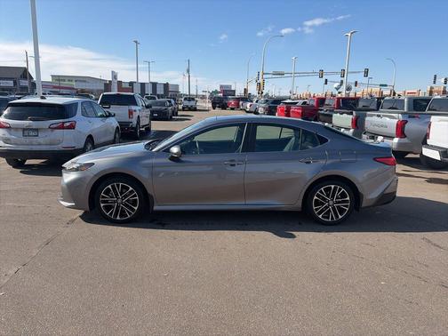 2025 Toyota Camry XLE