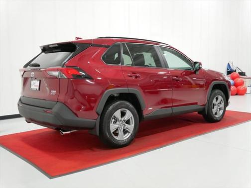 2025 Toyota RAV4 Hybrid XLE