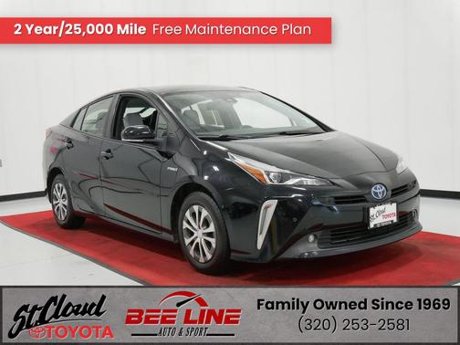 Midnight Black Metallic 2022 Toyota Prius XLE