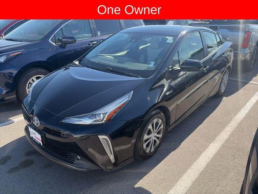 Midnight Black Metallic 2022 Toyota Prius XLE