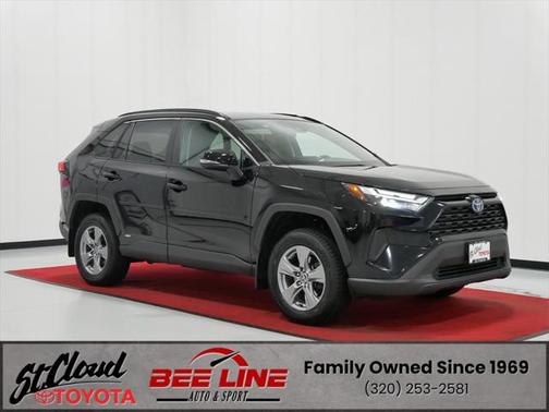 2022 Toyota RAV4 Hybrid XLE