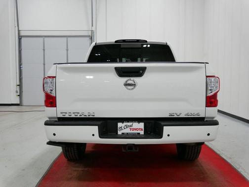 2021 Nissan Titan SV