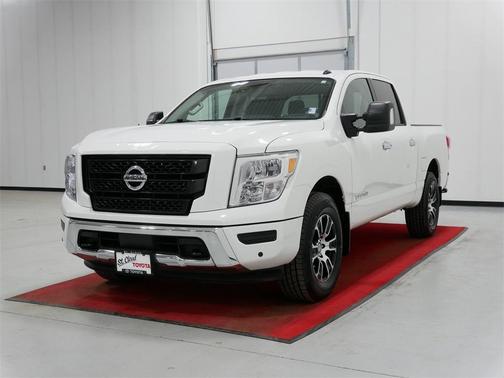 2021 Nissan Titan SV