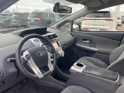 2013 Toyota Prius v Two