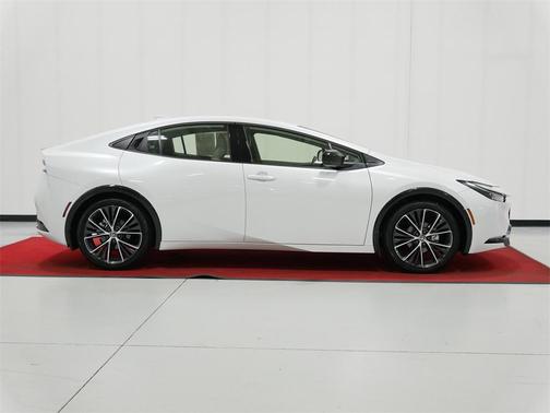 2024 Toyota Prius XLE